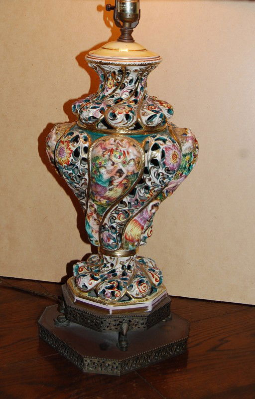 Hand Painted Capodimonte Lamp From S Italy In B Lot