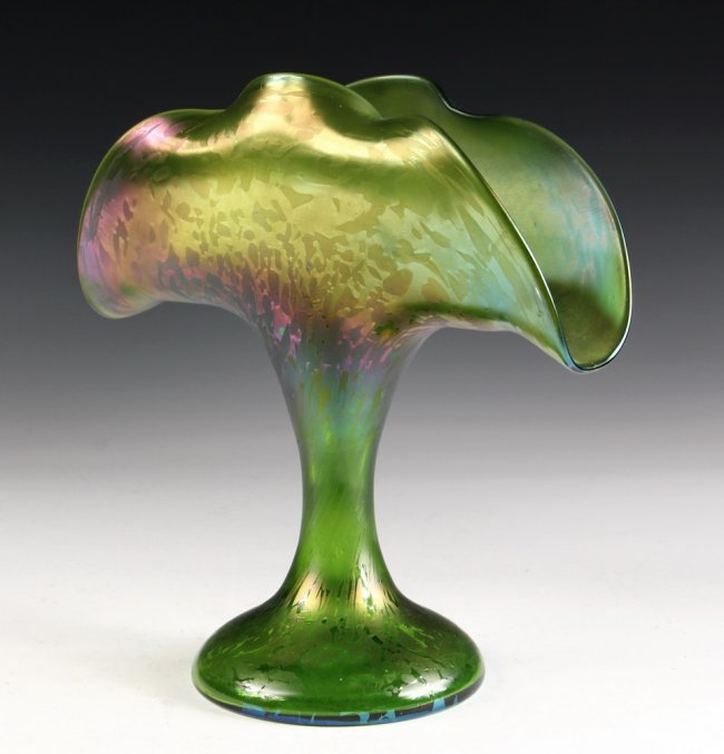 ART GLASS VASE Loetz FanShaped Flower Vase in Lot 941